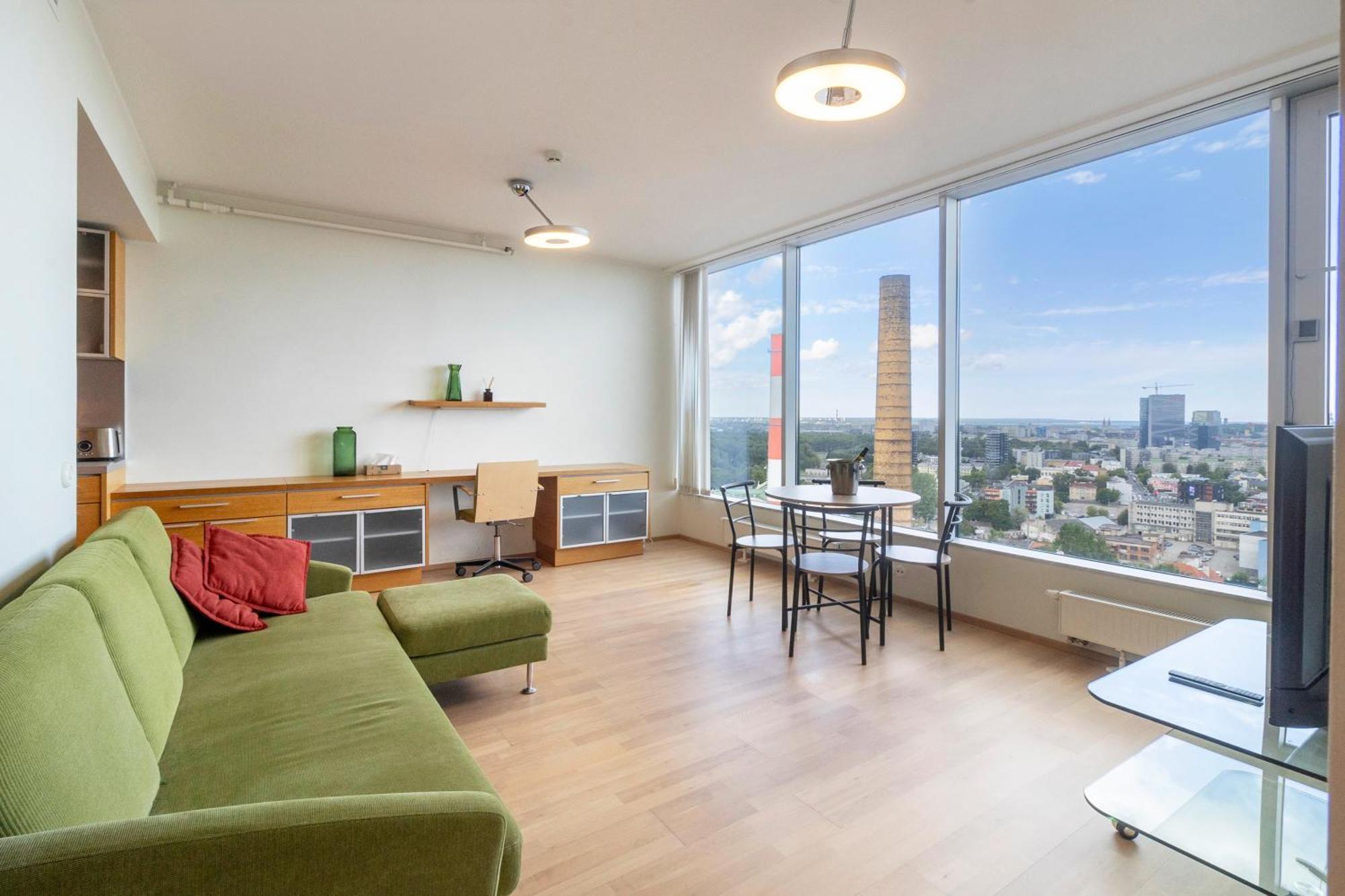 Revalia Fahle Airport Bus-station With Views Appartement