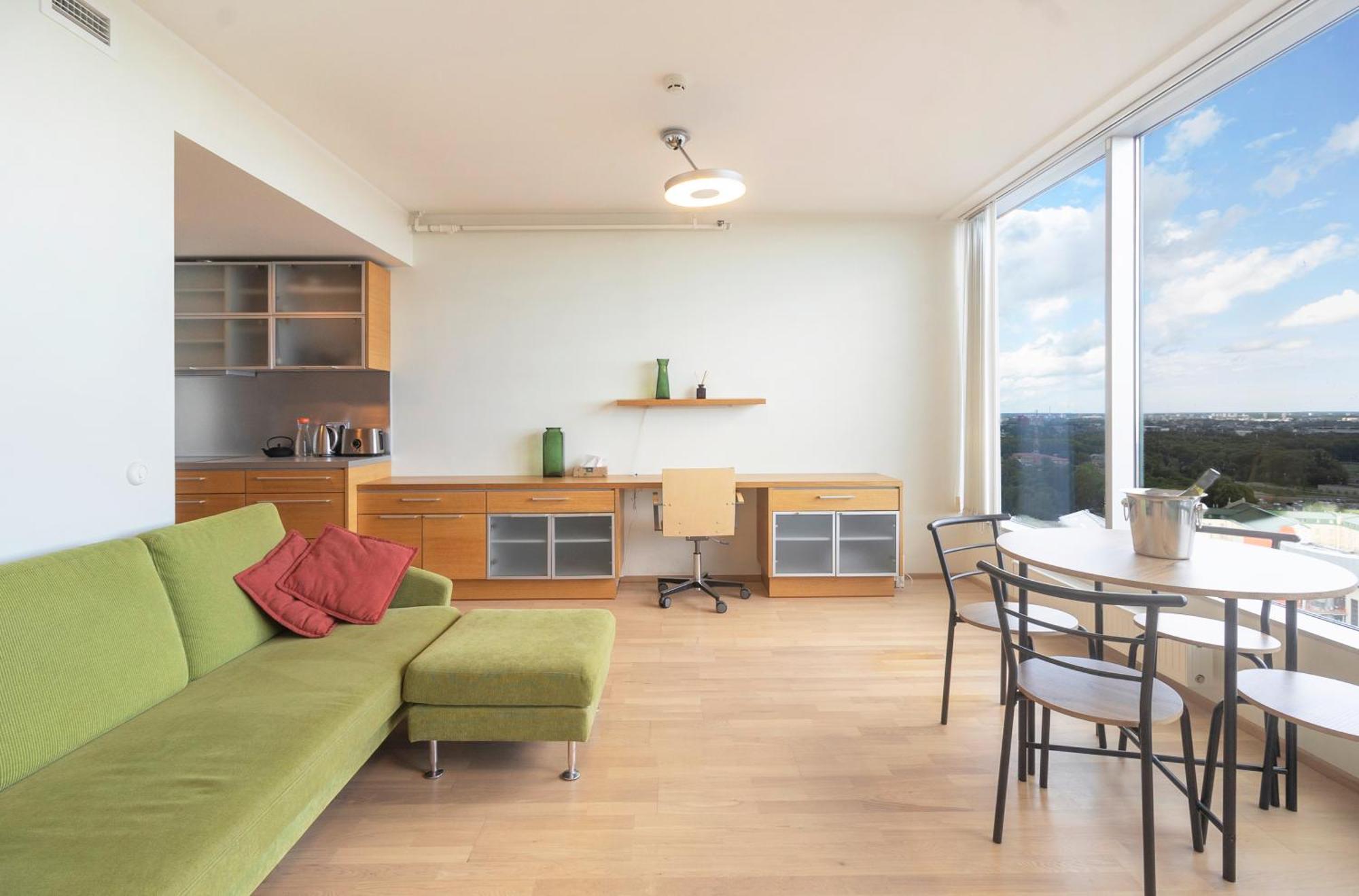 Revalia Fahle Airport Bus-station With Views Appartement *